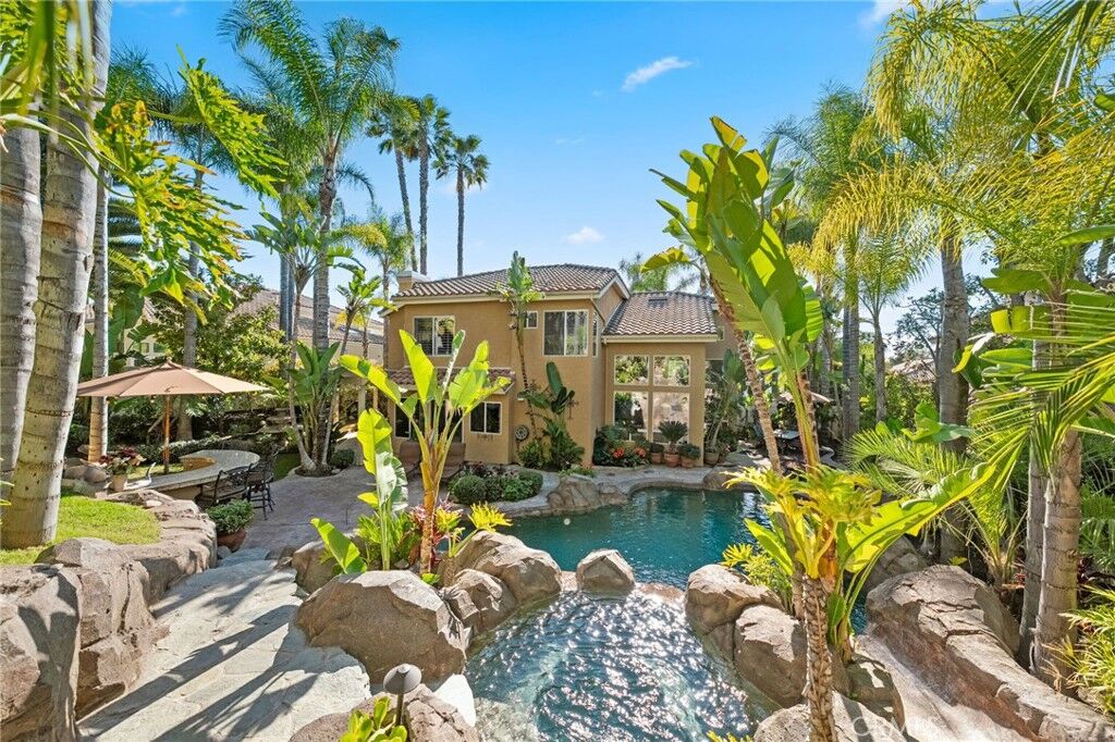 Property Photo:  41776 Via Balderama  CA 92592 