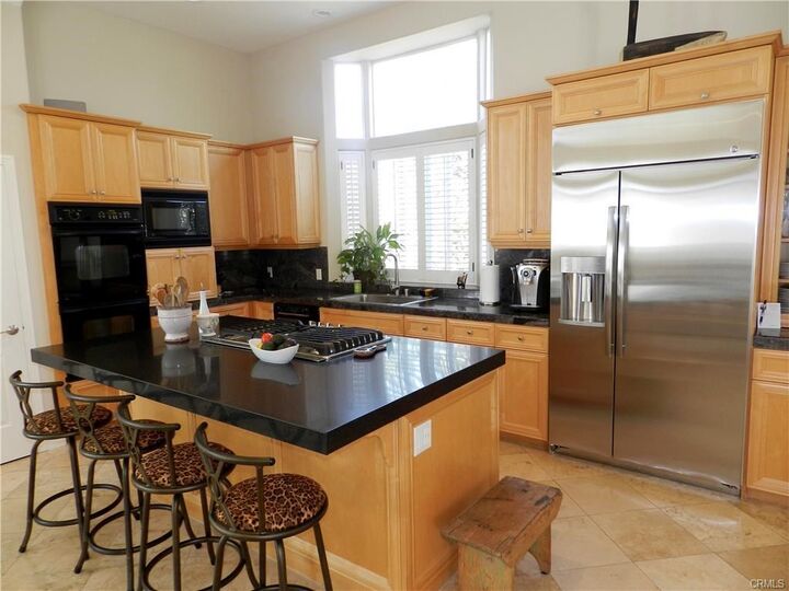 Property Photo: 715 S Broadway B CA 90277