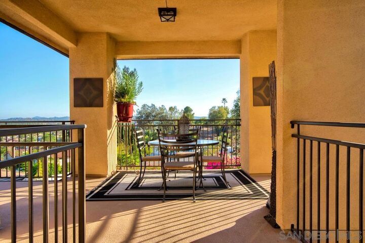 Property Photo: 718 Stoneybrae Pl CA 92027