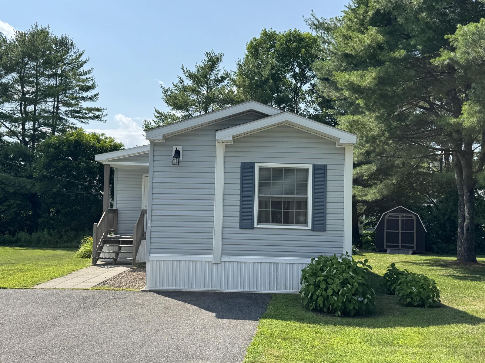 Property Photo:  38 Ridge Road  ME 04346 