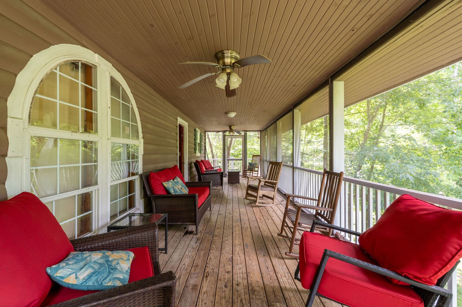 Property Photo: 1454 Cherokee Rd TN 38485