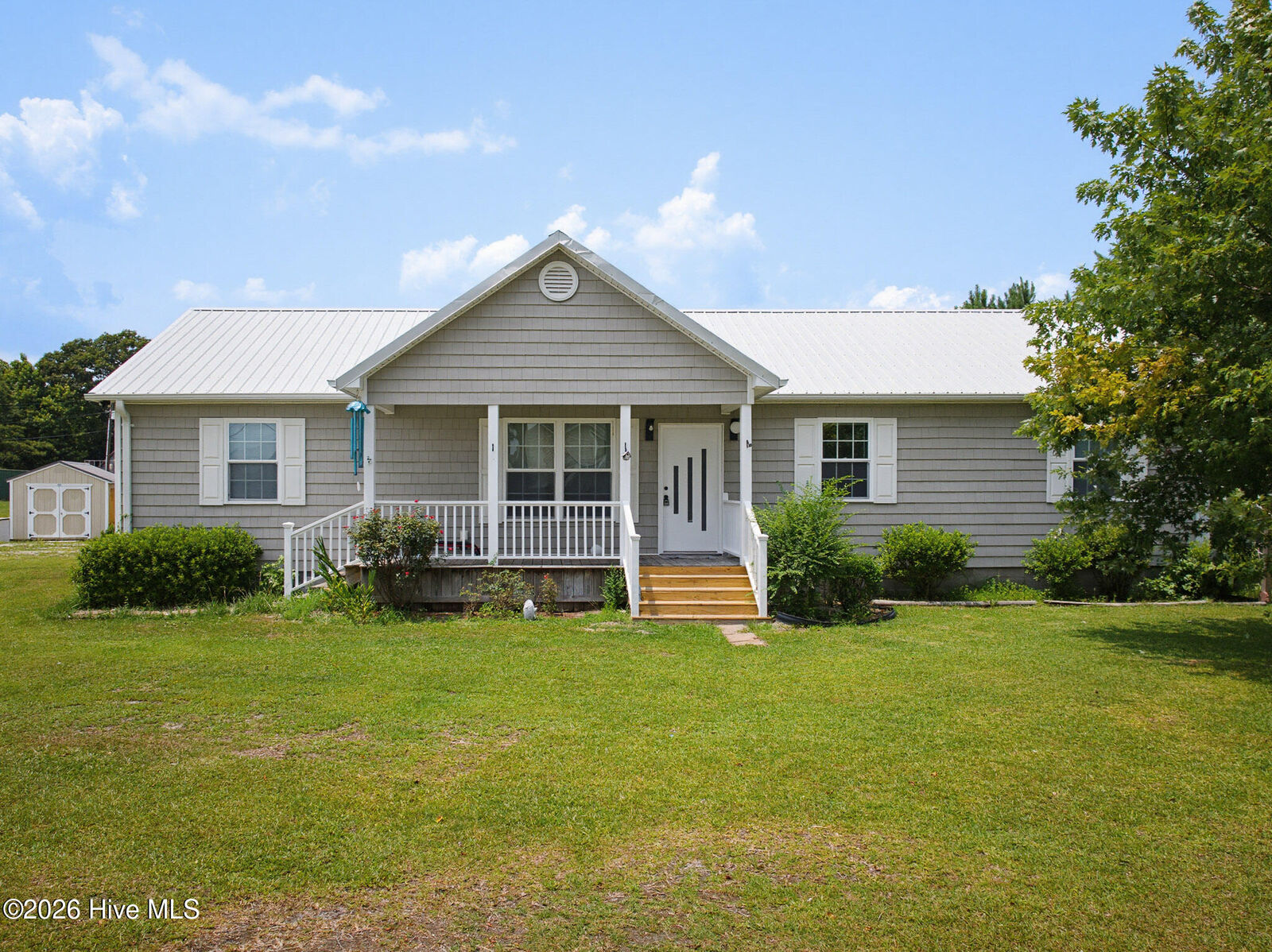 Property Photo: 1211 Old Folkstone Road NC 28460