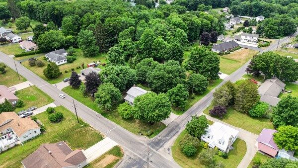 Property Photo:  1079 Pennsylvania Ave  PA 18840 