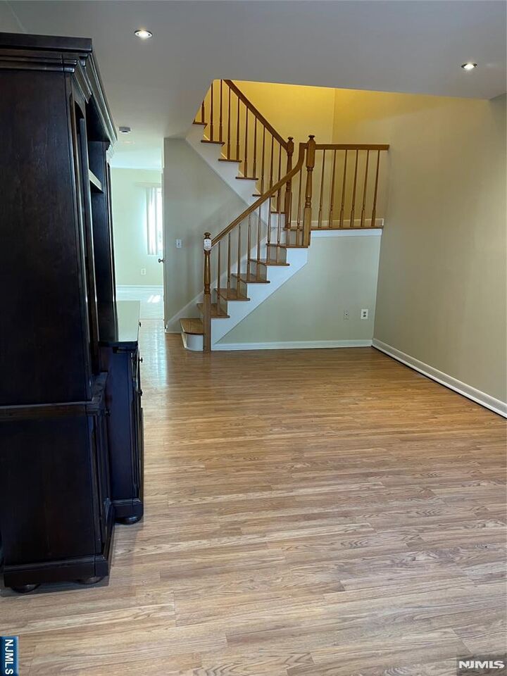Property Photo:  7-22 Cross Meadows  NJ 07410 