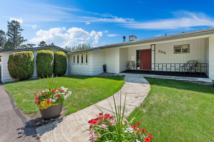 Property Photo: 205 Lakeshore Drive MT 59922