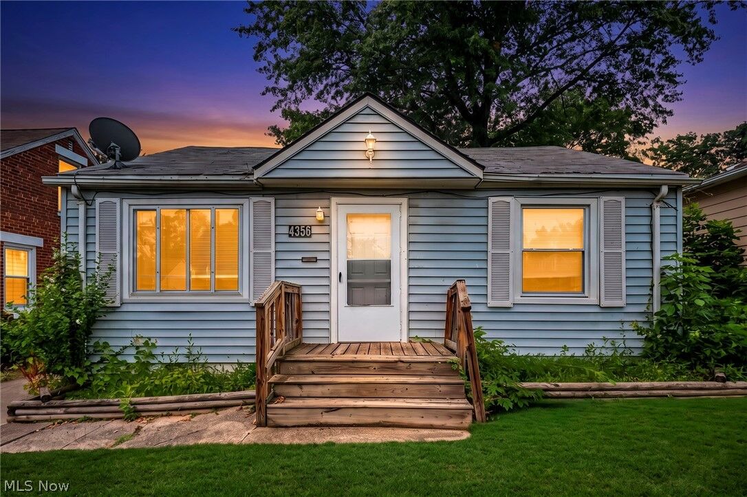 Property Photo: 4356 E 141st Street OH 44128