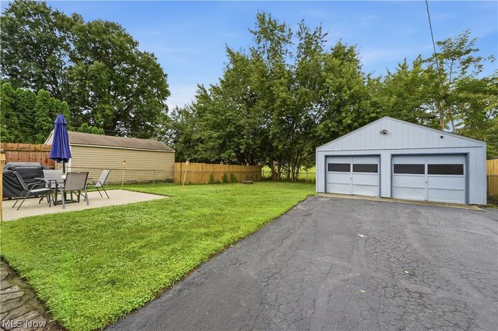 Property Photo:  2250 Wichert Drive  OH 44221 