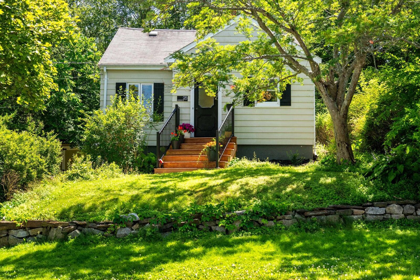 Property Photo: 25 Edgehill Road NS B3N 1G5