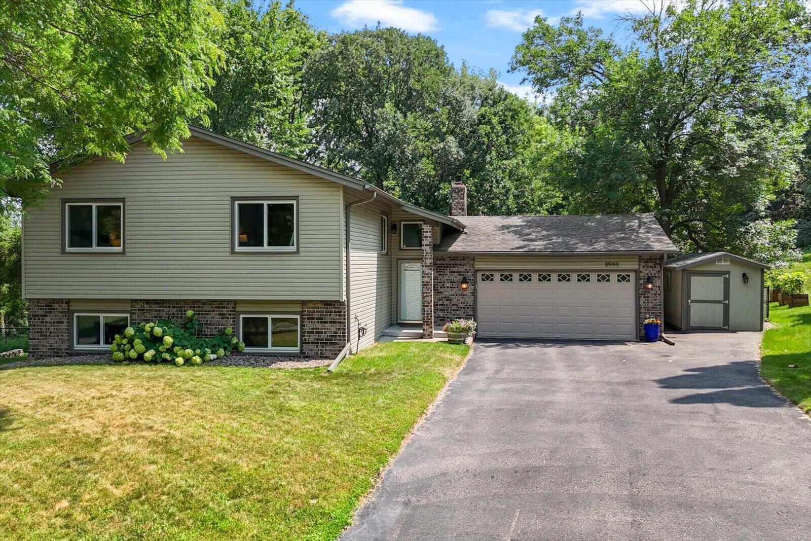 Property Photo: 8944 Darnel Road MN 55347