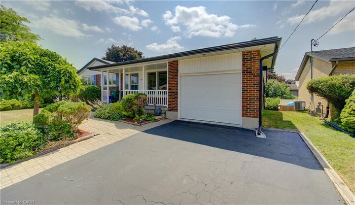 Property Photo: 139 Trafalgar Avenue ON N2A 1Z5