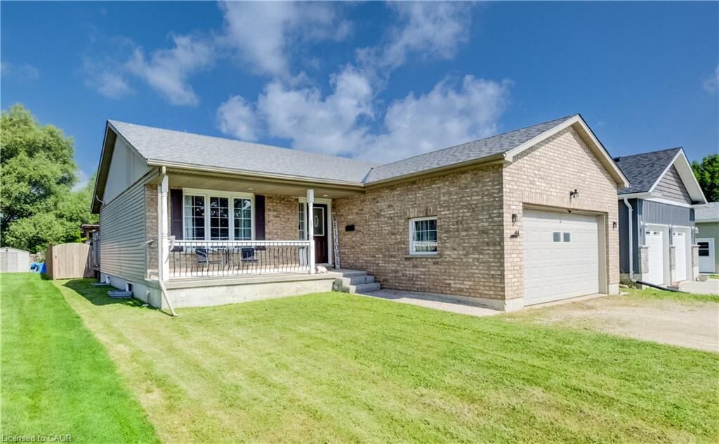 Property Photo: 44 Geddes Street W ON N0G 1M0