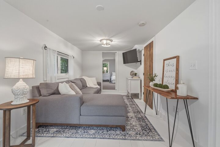 Property Photo:  44 Oak Ave 44  MA 01462 