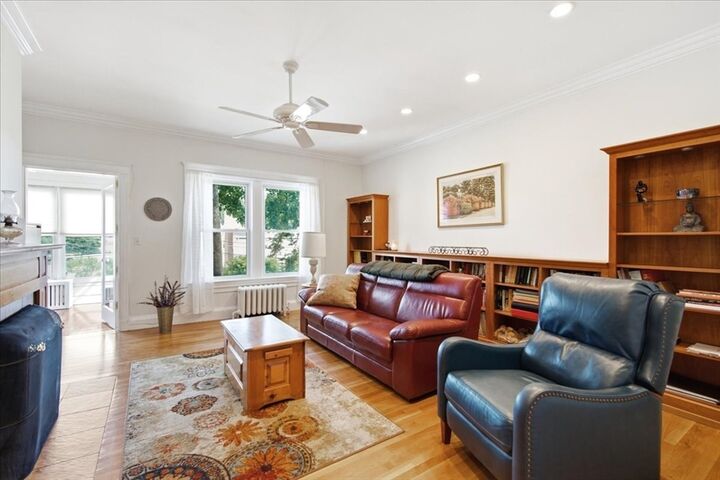 Property Photo: 314 Newtonville Avenue 4 MA 02460