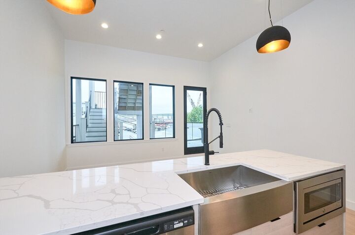Property Photo: 360 Meridian St 5 MA 02128