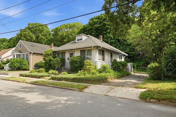Property Photo:  7 Bay State Blvd  MA 01960 