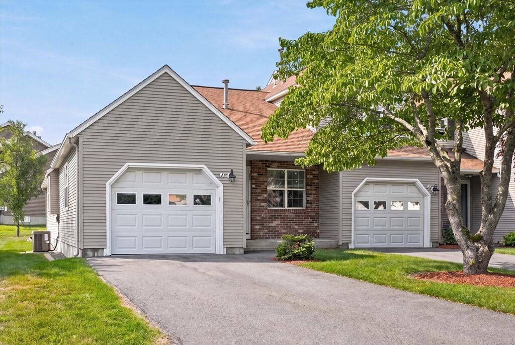 Property Photo:  2 Chapman Pl. 2  MA 01453 
