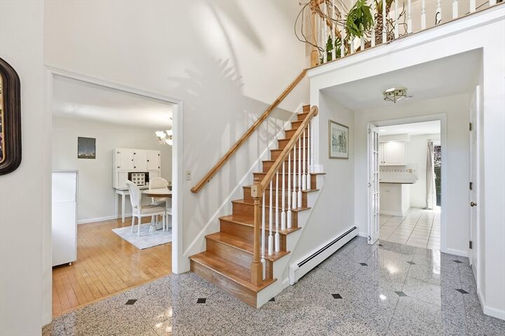 Property Photo: 41 Lamplighter Dr MA 01545