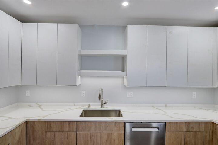 Property Photo:  843 East Fifth Street 1  MA 02127 