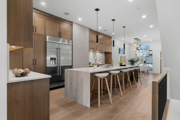 Property Photo: 1807 32 Avenue SW AB T2T 1W3