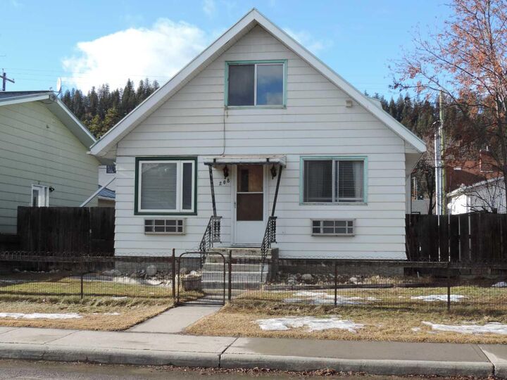 208 Patricia Street — photo 1