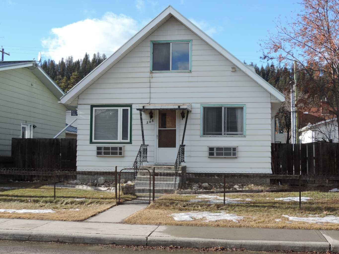 Property Photo: 208 Patricia Street AB T0E 1E0