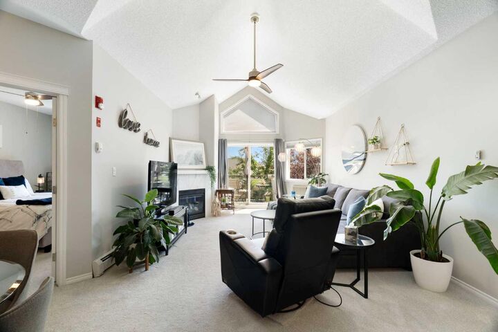Property Photo:  7451 Springbank Boulevard SW 1301  AB T3H 4K5 