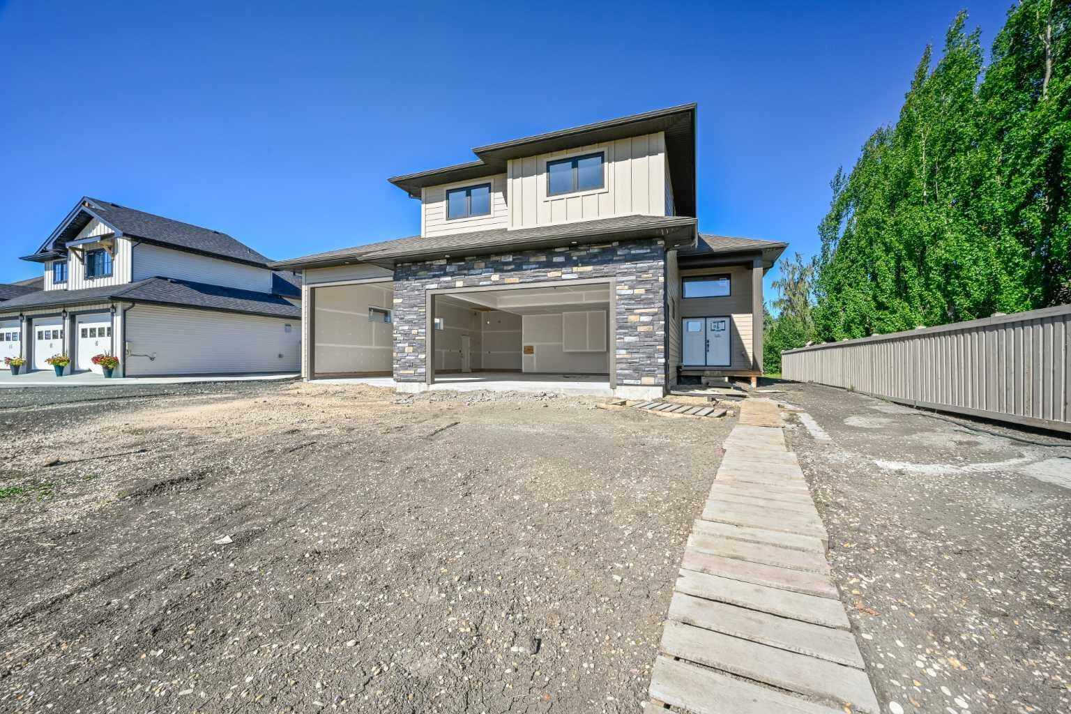 Property Photo: 15720 106 Street AB T8V 0P1