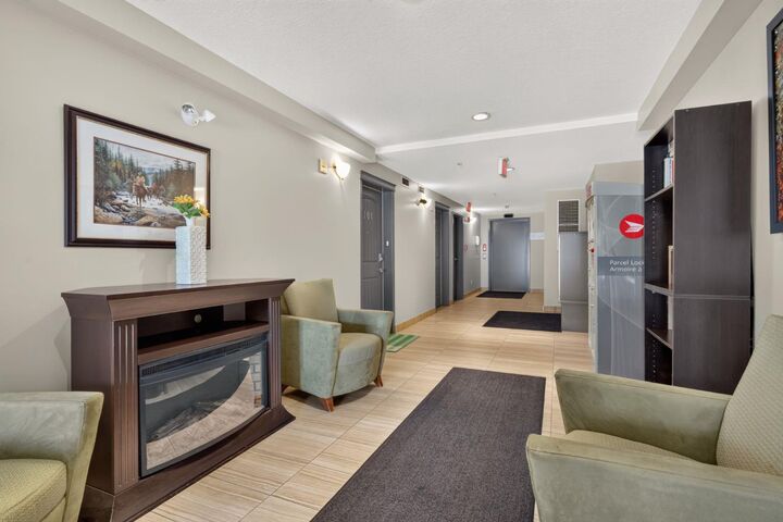 Property Photo:  406 Cranberry Park SE 204  AB T3M 1Y9 