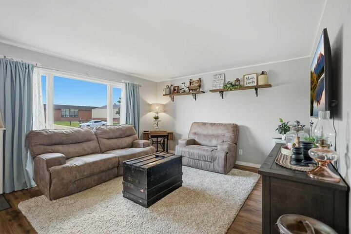 Property Photo: 5028 48 Avenue AB T0M 0M0