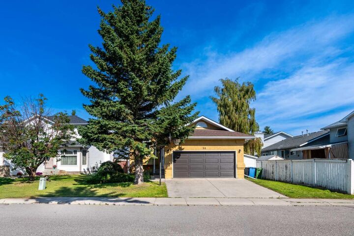 98 Del Ray Road NE — photo 1