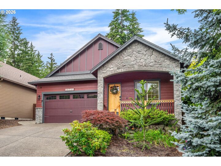 Property Photo: 14724 Sassafras Way OR 97045