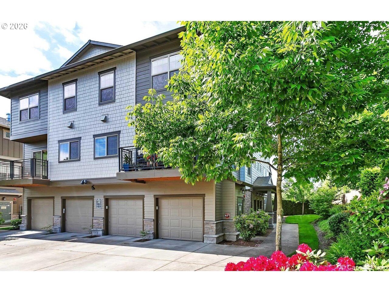 Property Photo: 8656 NE Delamere Way OR 97006