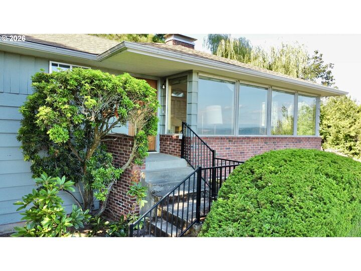Property Photo:  3137 NW 3rd Ave  WA 98607 