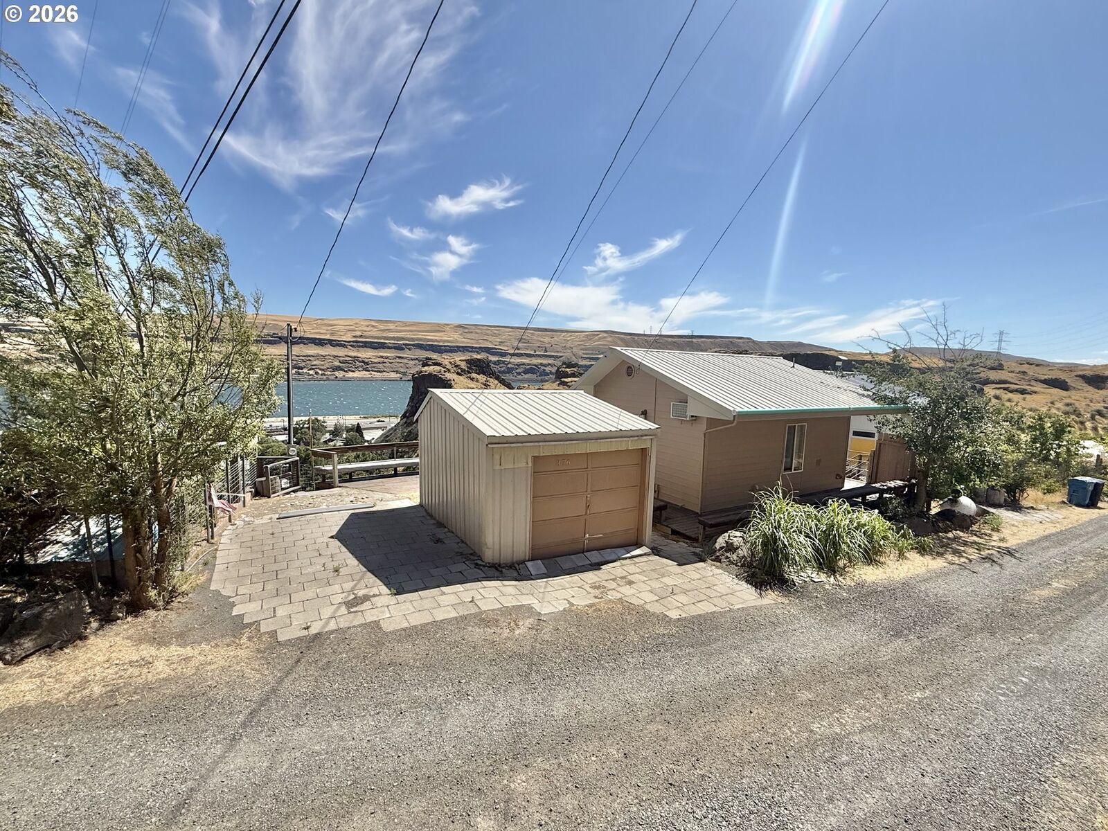 Property Photo: 376 Fallbridge Rd WA 98673