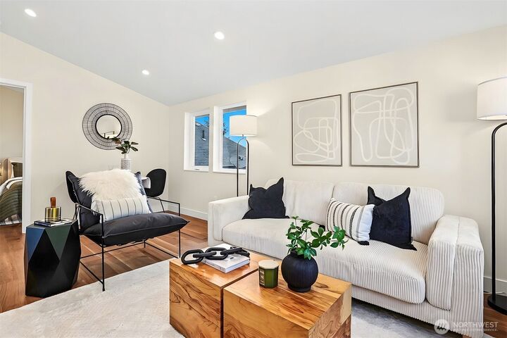 Property Photo: 2412 Queen Anne Avenue N WA 98119