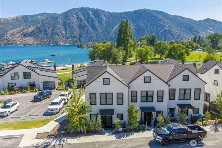 Property Photo: 1 Ponderosa Court 4C WA 98831