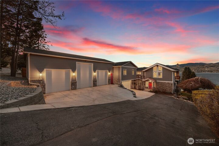 Property Photo:  21  Grace Lane  WA 98816 