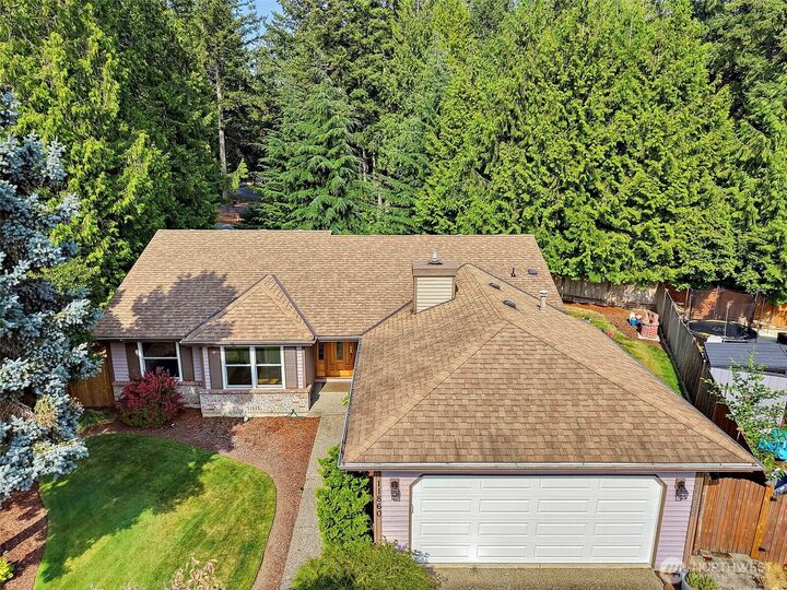Property Photo:  11860 SE 321st Place  WA 98092 
