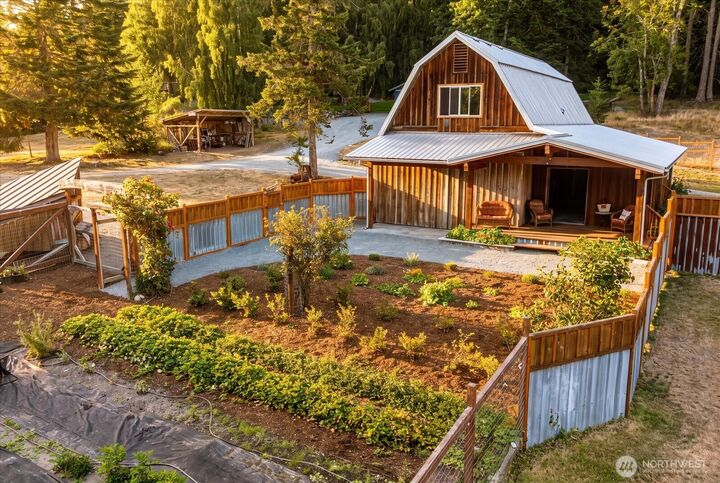 Property Photo:  550  Wanamaker  WA 98239 