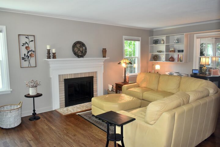 Property Photo:  1916 Melrose Street  IL 61103 