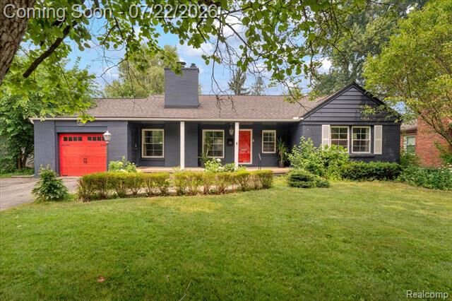 Property Photo:  1591 E Maple Road  MI 48009 