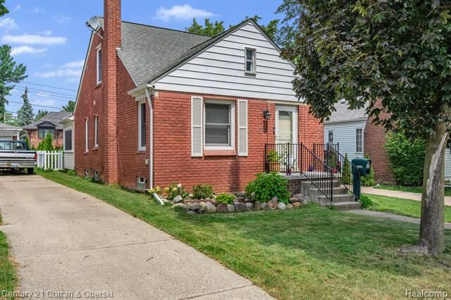 Property Photo:  22510 Cherry Hill Street  MI 48124 
