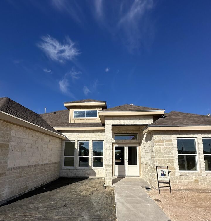 Property Photo:  5507 Slayde Street  TX 76904 
