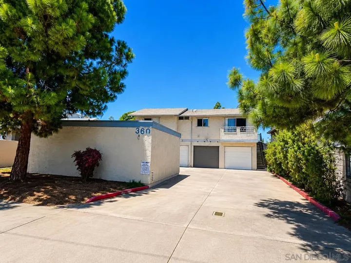 Property Photo: 360 Claydelle Ave CA 92020
