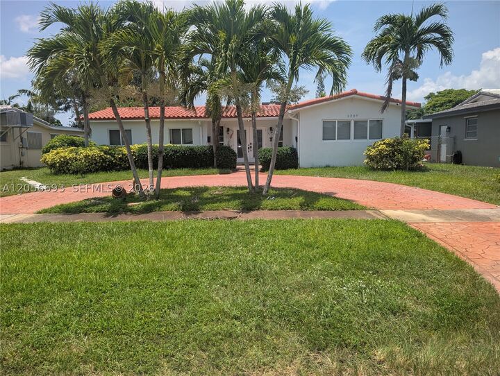Property Photo: