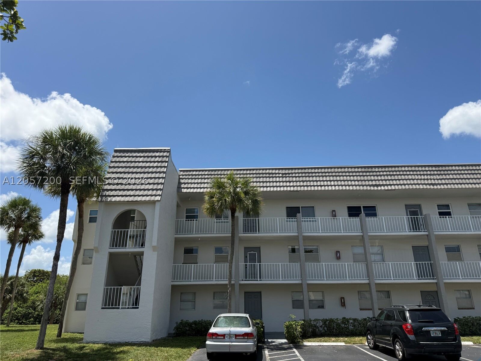 Property Photo:  8305 Sunrise Lakes Blvd 201  FL 33322 