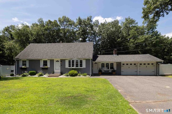 Property Photo:  18 Norwood Drive  CT 06489 