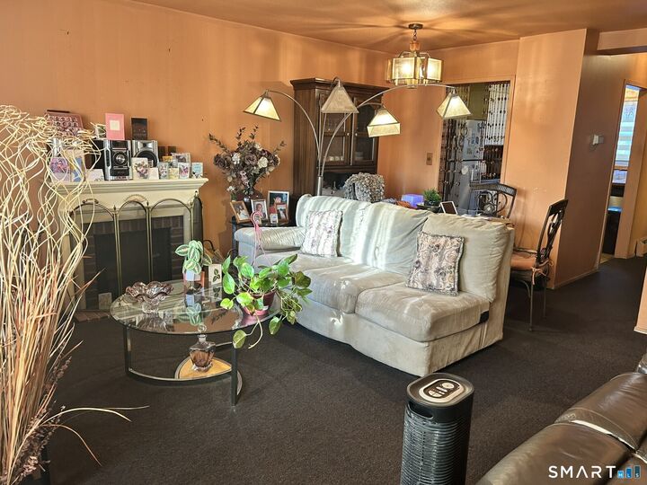 Property Photo:  2 Camelot Drive 4  CT 06002 