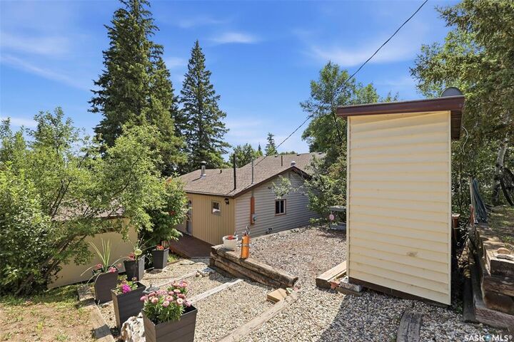 Property Photo: 60 Navy Avenue SK S7K 1N2