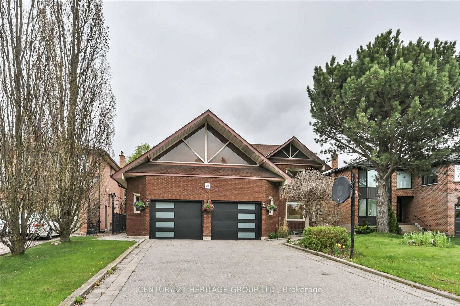 Photo de la propriété: 22 Tannery Court ON L4C 7V4